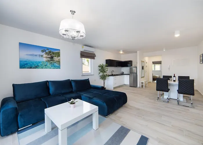 Apartments Blanka House